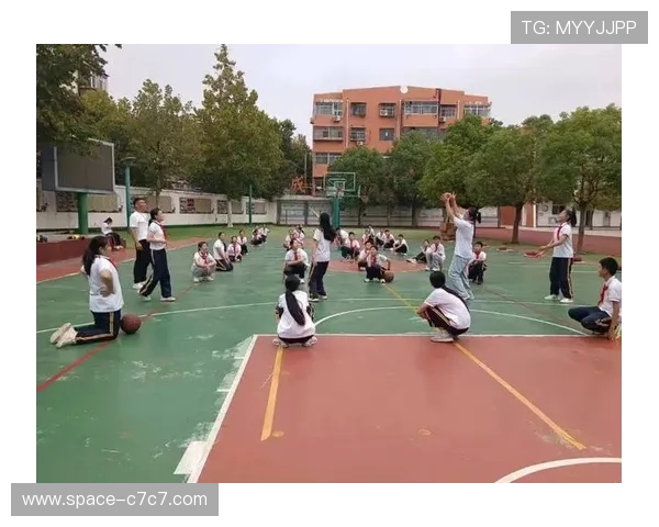 家校联赛成德育新课堂：体育精神融入家校共育